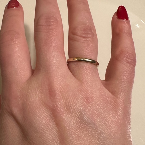 Solid Gold Ring - Picture 1 of 3